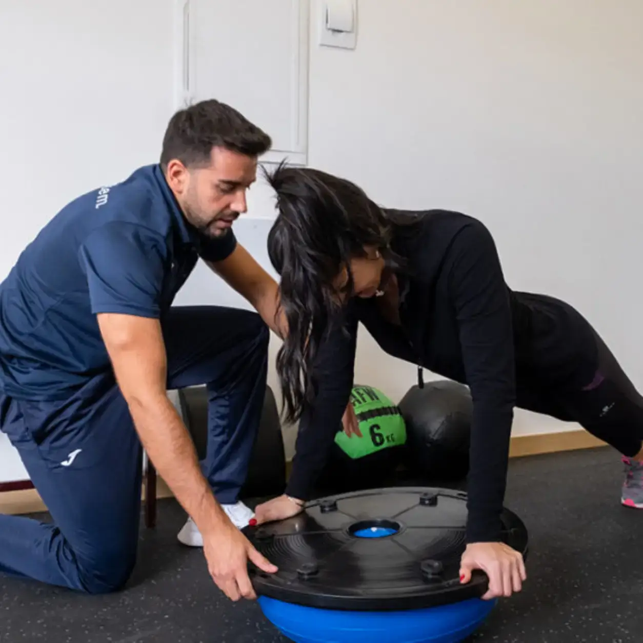 Entrenamiento funcional de fuerza y estabilidad supervisado